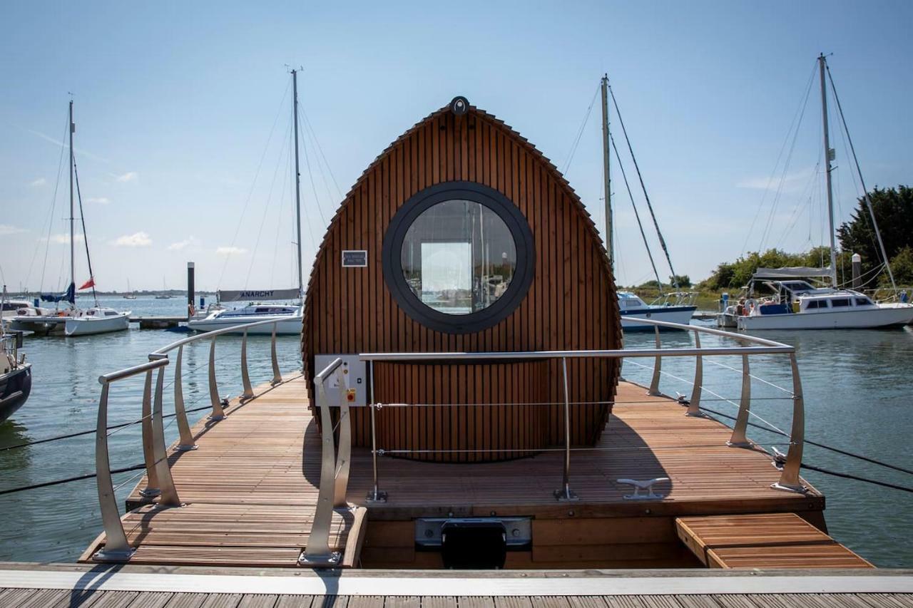 Hotel Sea Breeze Ark 900 Emsworth Esterno foto