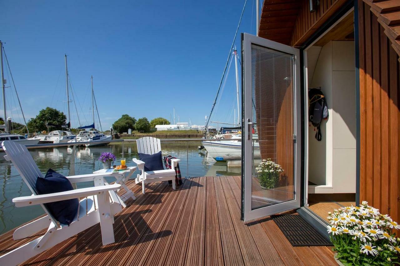 Hotel Sea Breeze Ark 900 Emsworth Esterno foto